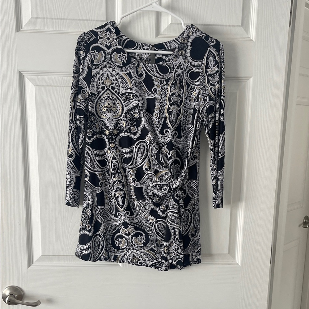 Black and White Paisley Long Sleeve Top